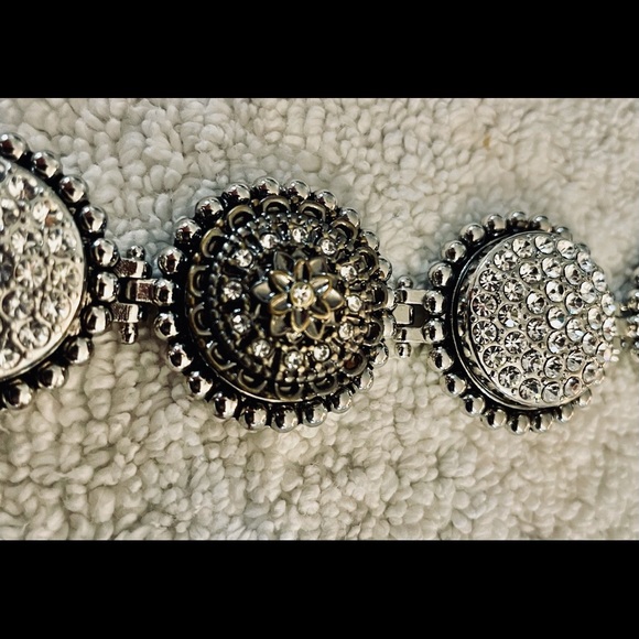 Beautiful Silver Plated Ginger Snap Bracelet - Picture 6 of 8